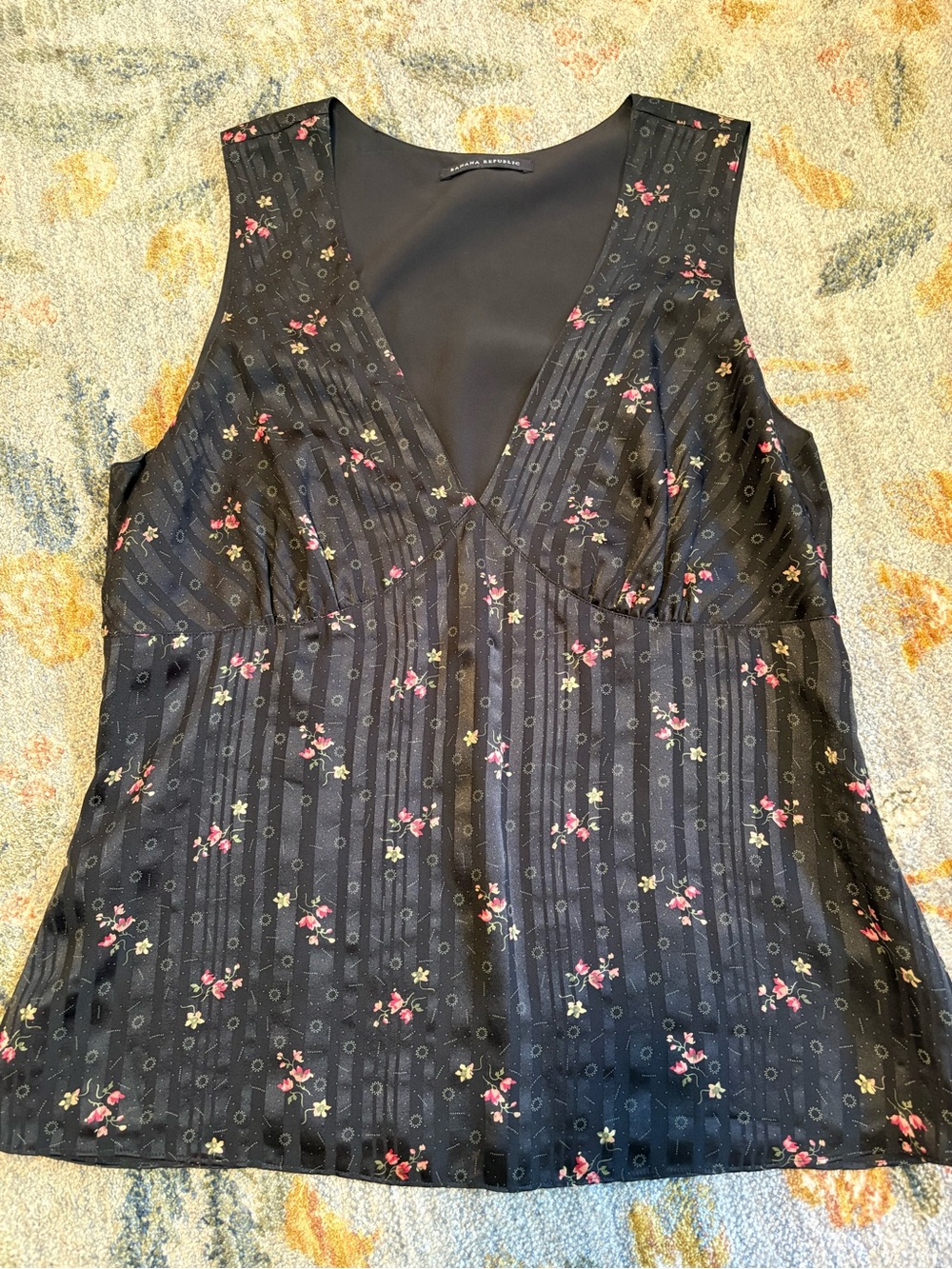 Vintage Banana Republic Silk Tank Top Size 6 Y2K